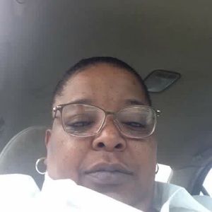 Meet your Posher, Yolanda